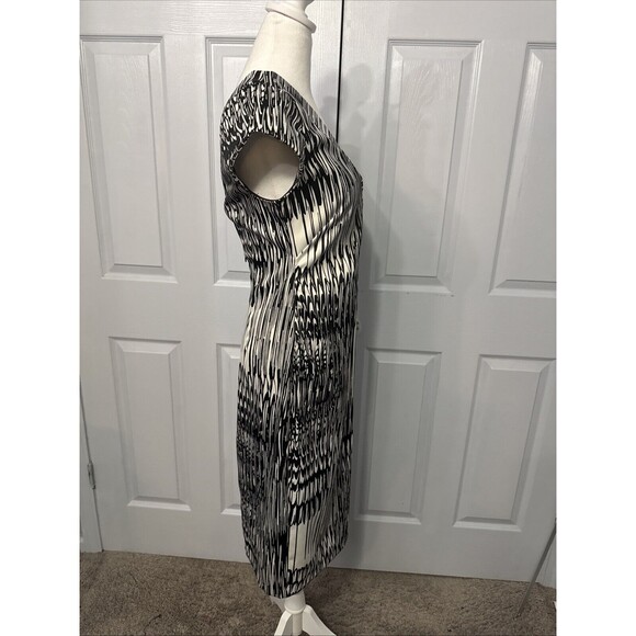 Rabbit Designs Women‎ Dress 8 Artsy Statement Sleeveless Fit Flared Midi V Neck - Picture 2 of 7